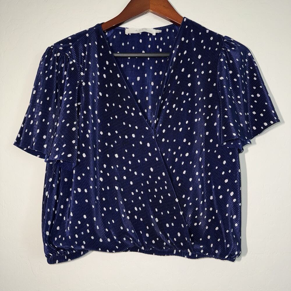 ASTR the Label Women's Faux Wrap Top Navy Polkadot Waist Pleated Size Large